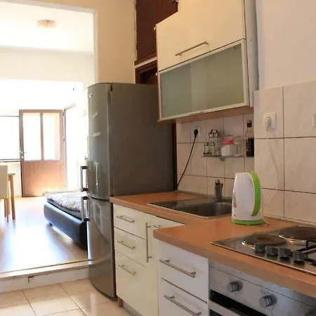 Tony Apartment *